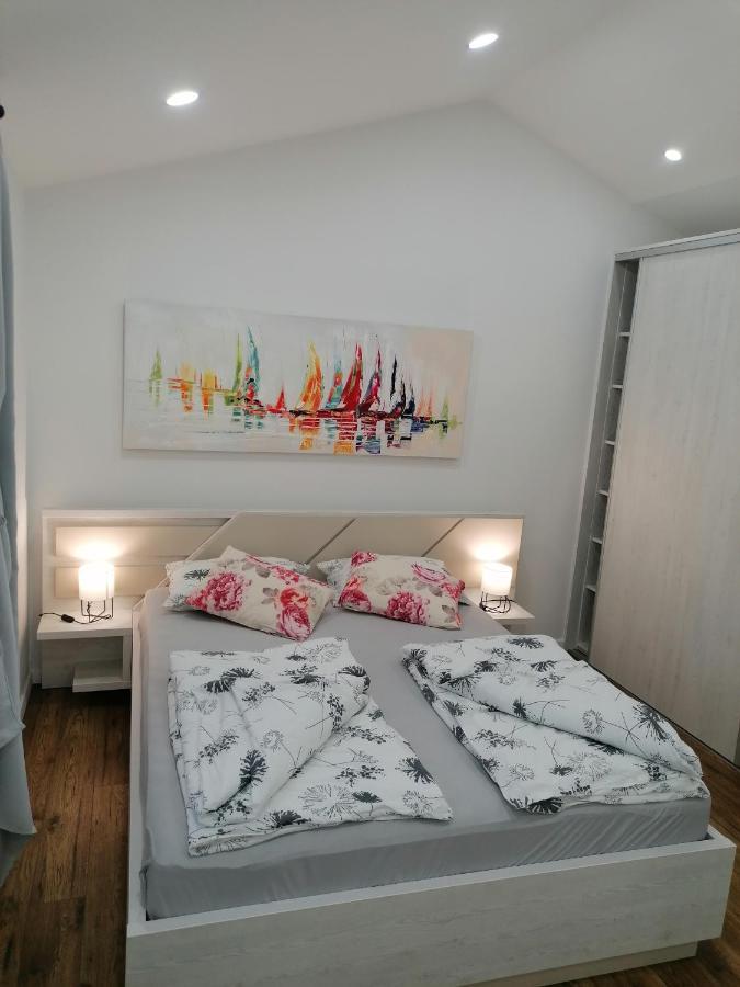 Apartmani Kiko Porec Exterior photo